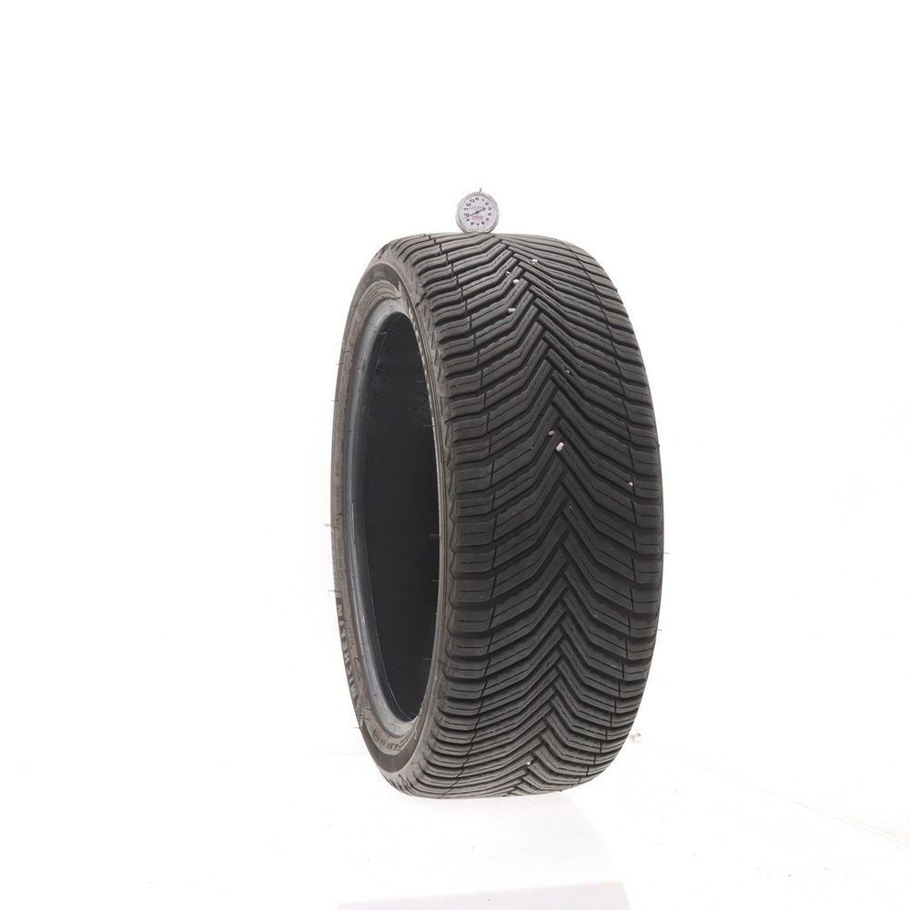 Set of (4) Used 235/40R19 Michelin CrossClimate 2 96V - 9.5-10/32 - Image 1