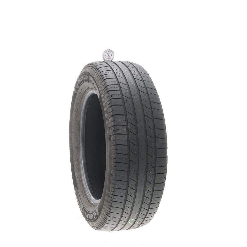 Set of (2) Used 235/60R18 Michelin Defender 2 107H - 5-6/32 - Image 4