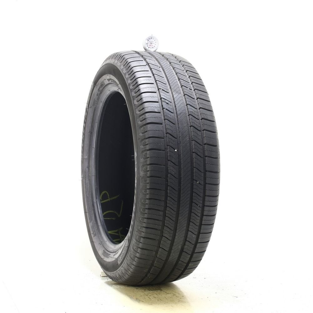 Set of (2) Used 235/55R19 Michelin Defender 2 105H - 9-10.5/32 - Image 4