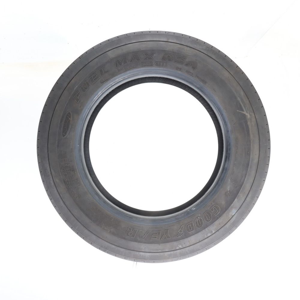 Used LT 225X70R19.5 Goodyear Fuel Max RSA 128/126N G - 13/32 - Image 3