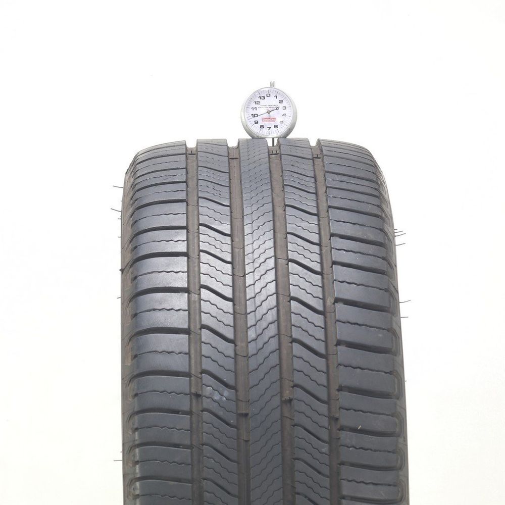Set of (2) Used 235/40R19 Michelin Defender 2 96V - 9.5-10/32 - Image 2