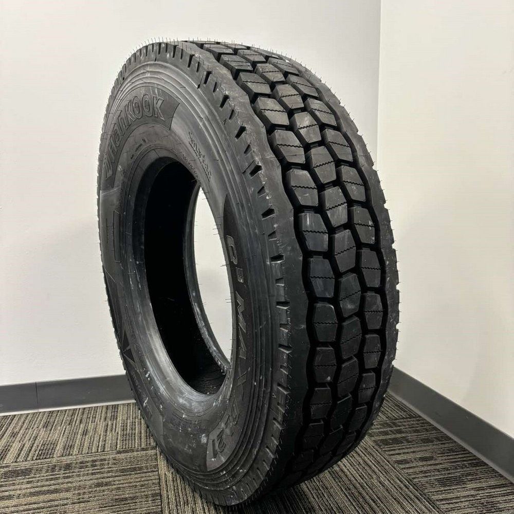 New 295/75R22.5 Hankook e3 Max DL21 Long Haul 1N/A - Image 1