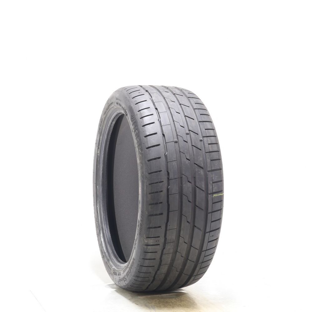 Set of (2) Driven Once 235/40R19 Hankook Ventus S1 evo3 TO Sound Absorber 96W - 8.5/32 - Image 1