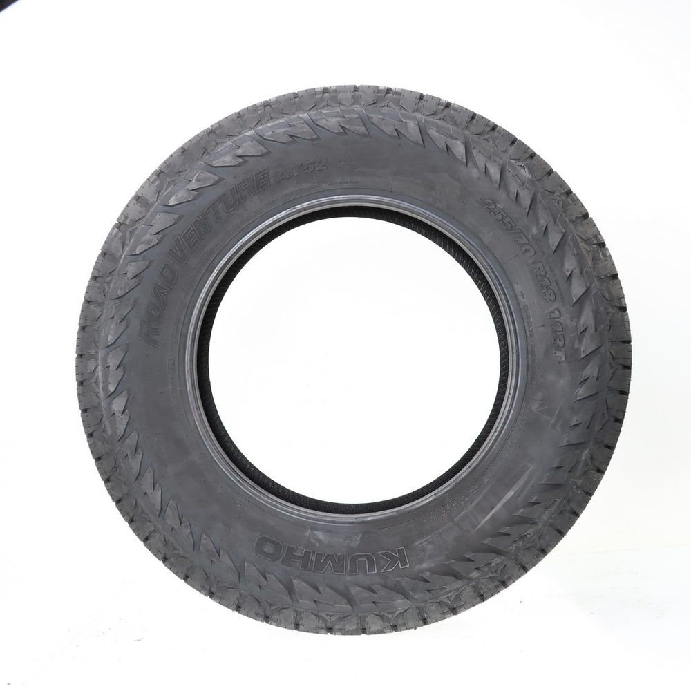 New 255/70R18 Kumho Road Venture AT52 113T - Image 3