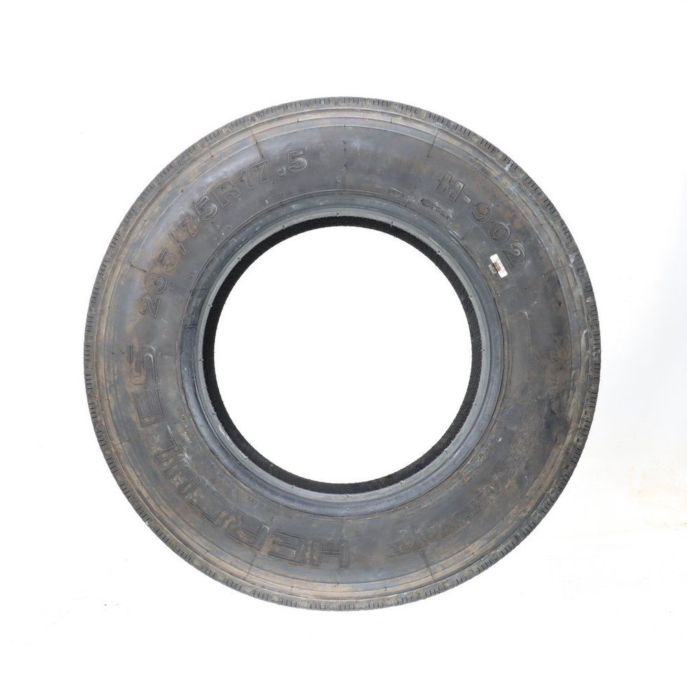Set of (2) Used 235/75R17.5 Hercules H902 143/141L - 15/32 - Image 3