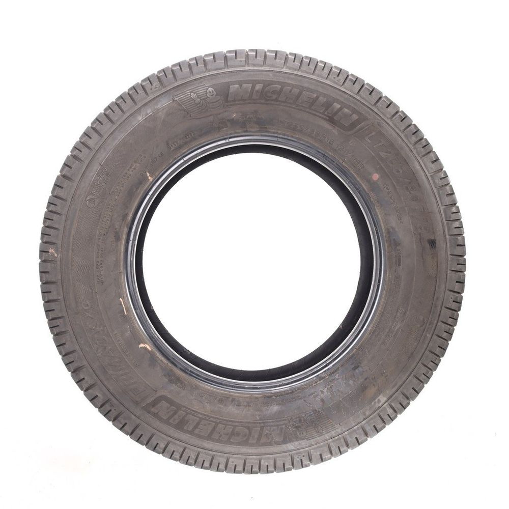 Set of (2) Used LT 235/80R18 Michelin Primacy XC 121/118R E - 6/32 - Image 3