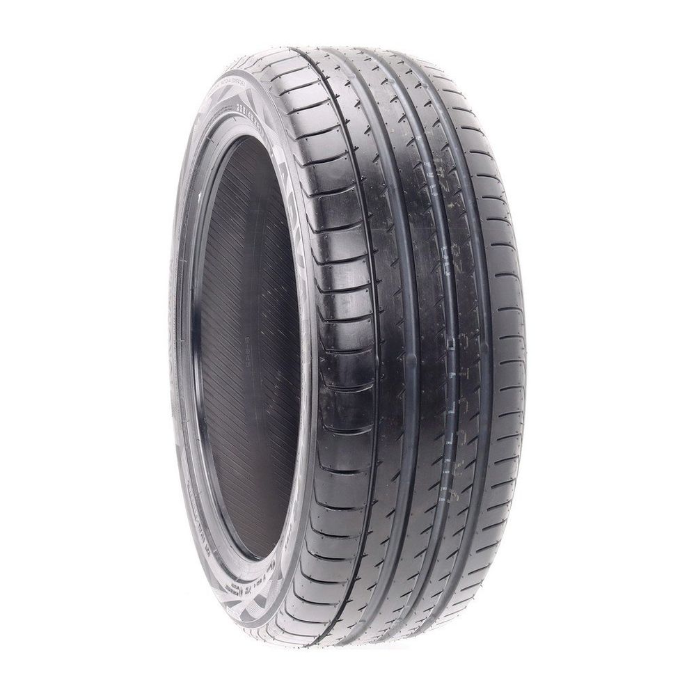 New 235/45ZR19 Yokohama Advan Sport V105 95Y - Image 1