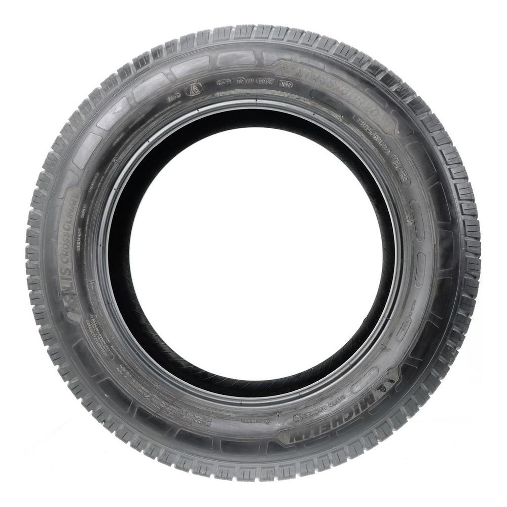 Set of (2) Used LT 265/60R20 Michelin Agilis CrossClimate  121/118R E - 9-10/32 - Image 3