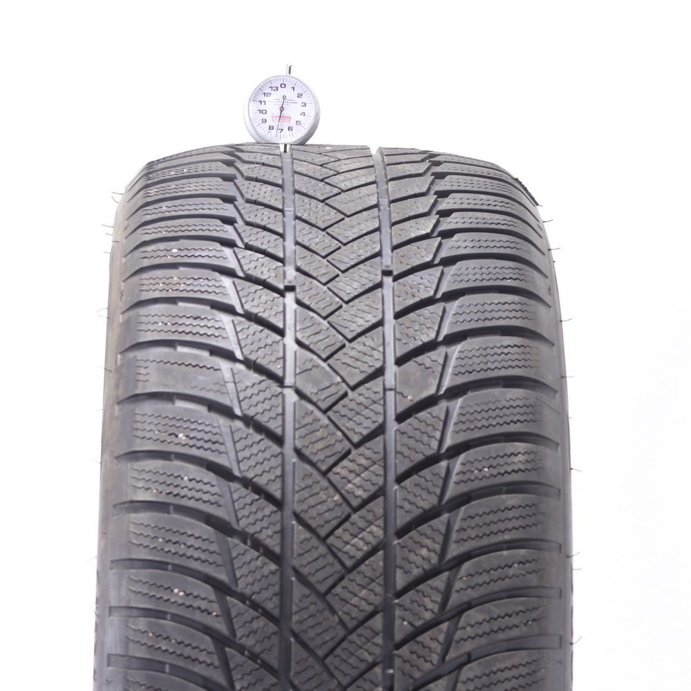 Set of (2) Used 285/45R21 Bridgestone Blizzak LM-001 RFT 113V - 7-8.5/32 - Image 2
