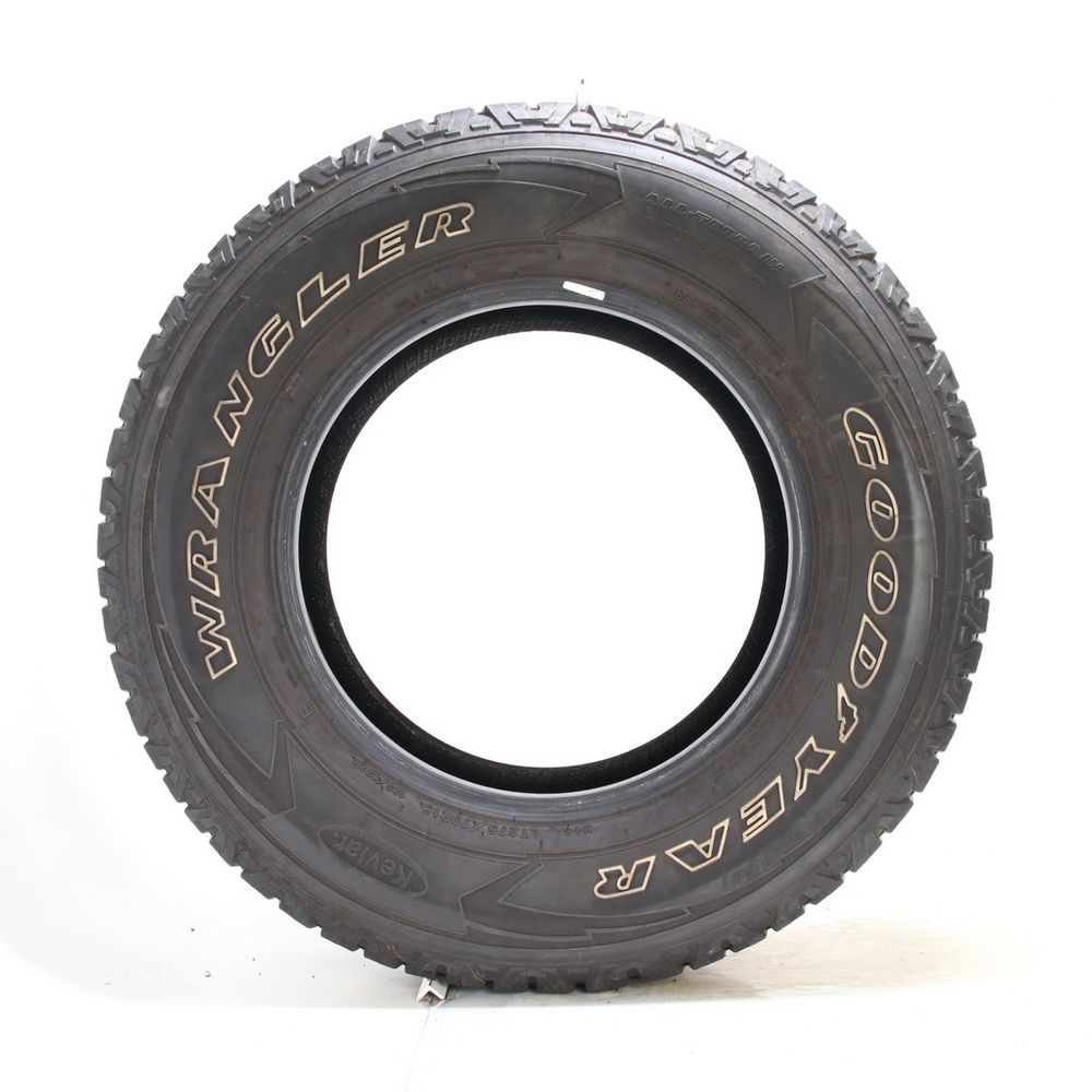 Used LT 275/70R18 Goodyear Wrangler All-Terrain Adventure Kevlar 125/122R E - 5/32 - Image 3