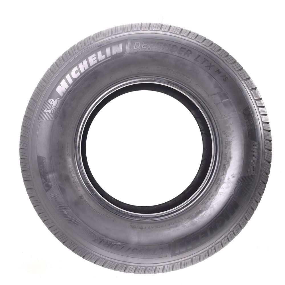 Used LT 295/70R17 Michelin Defender LTX M/S 121/118R E - 10/32 - Image 3