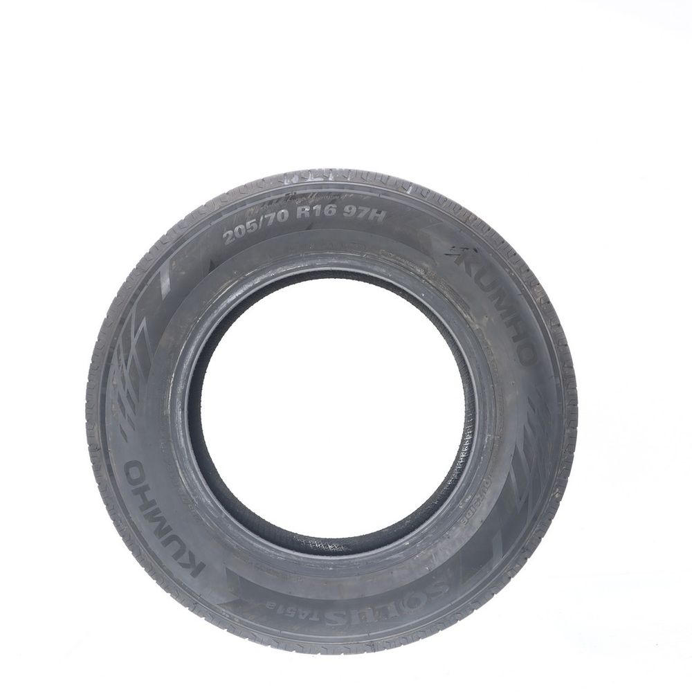 New 205/70R16 Kumho Solus TA51a 97H - Image 3