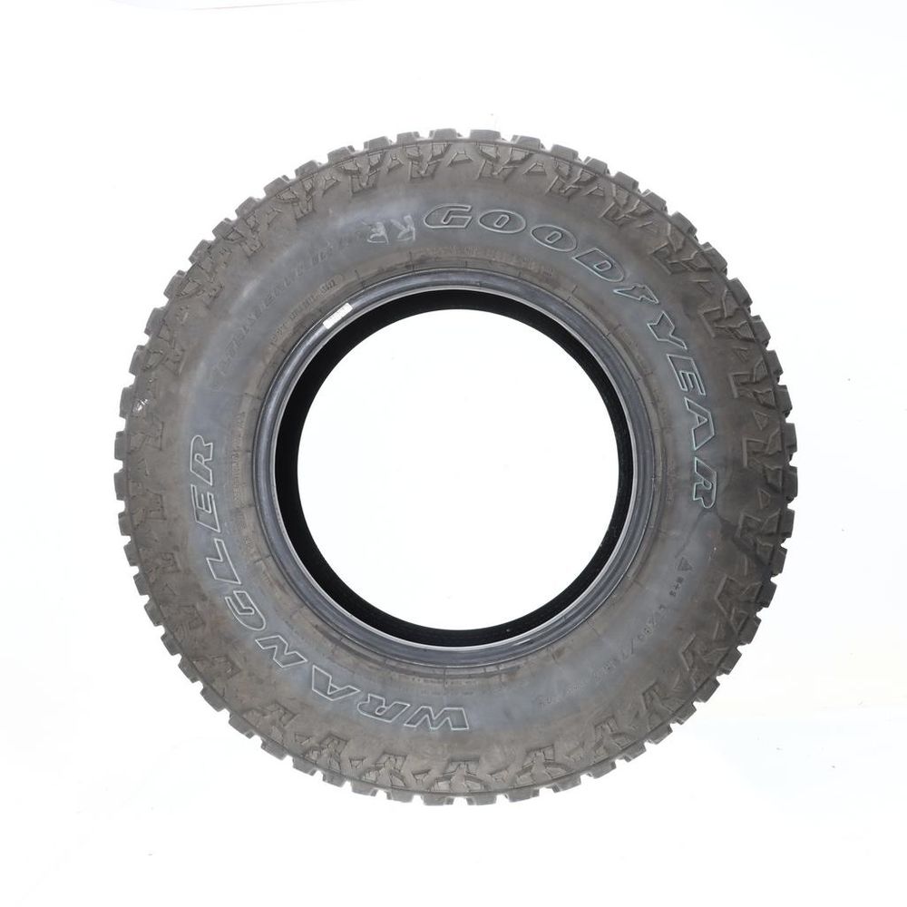 Used LT 285/70R17 Goodyear Wrangler Ultra Terrain AT 121/118Q E - 8.5/32 - Image 3
