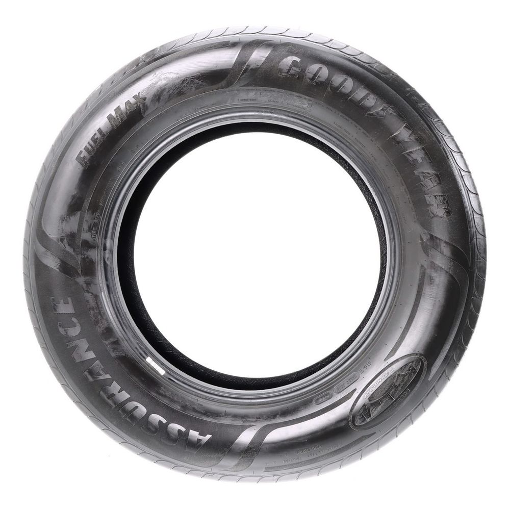 Set of (2) Used 255/65R18 Goodyear Assurance Fuel Max 111H - 8-8.5/32 - Image 3