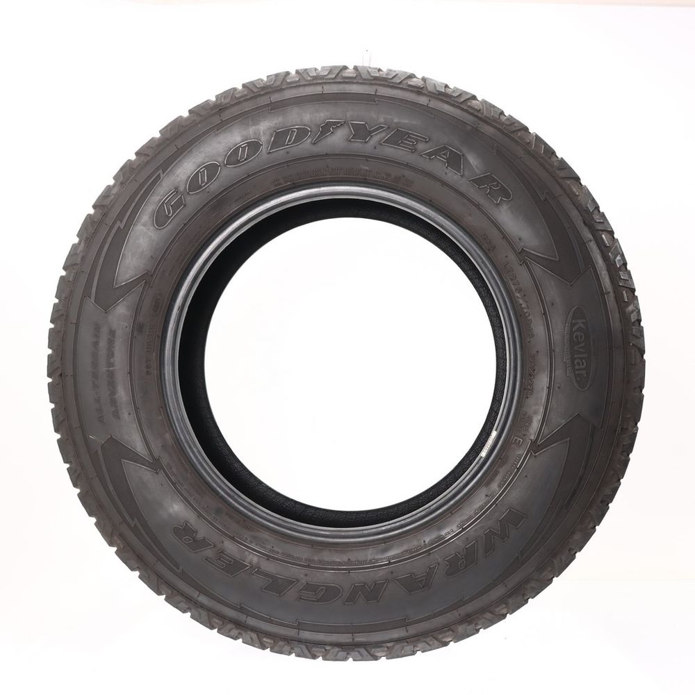 Set of (2) Used LT 275/70R18 Goodyear Wrangler All-Terrain Adventure Kevlar 125/122R E - 8-8.5/32 - Image 6