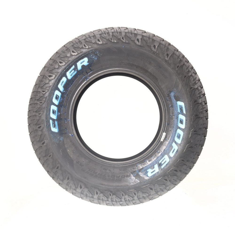 New 265/75R16 Cooper Discoverer Road+Trail AT 116T - Image 3