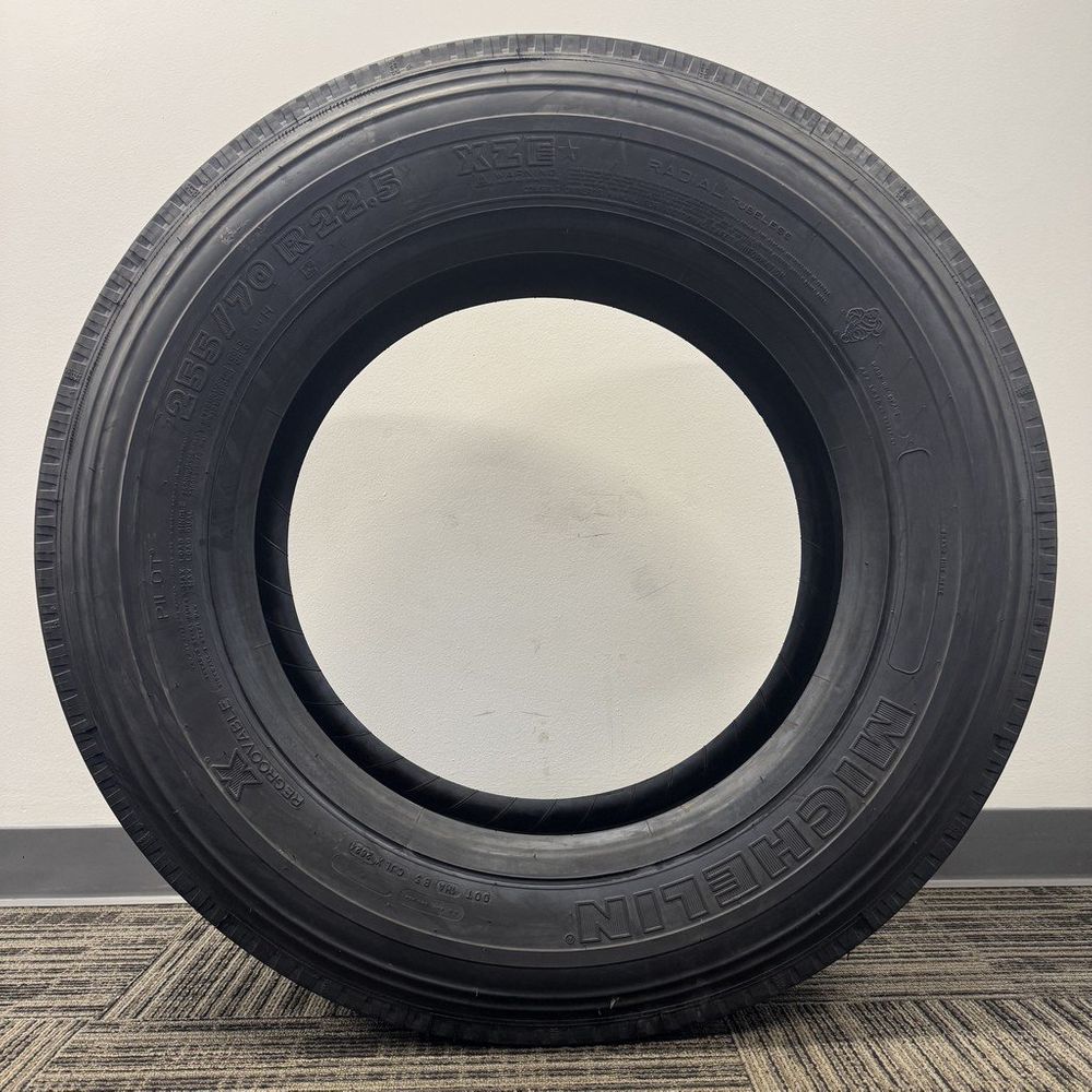 New 255/70R22.5 Michelin Pilot XZE Regroovable 1N/A - Image 3