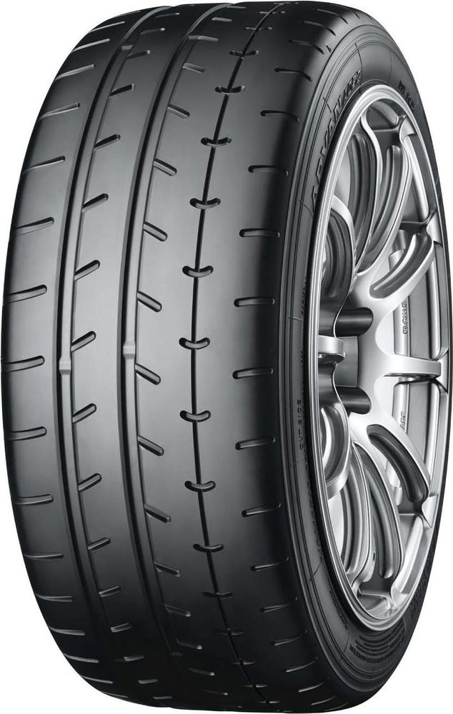 New 215/40R17 Yokohama ADVAN A052 87W - Image 1