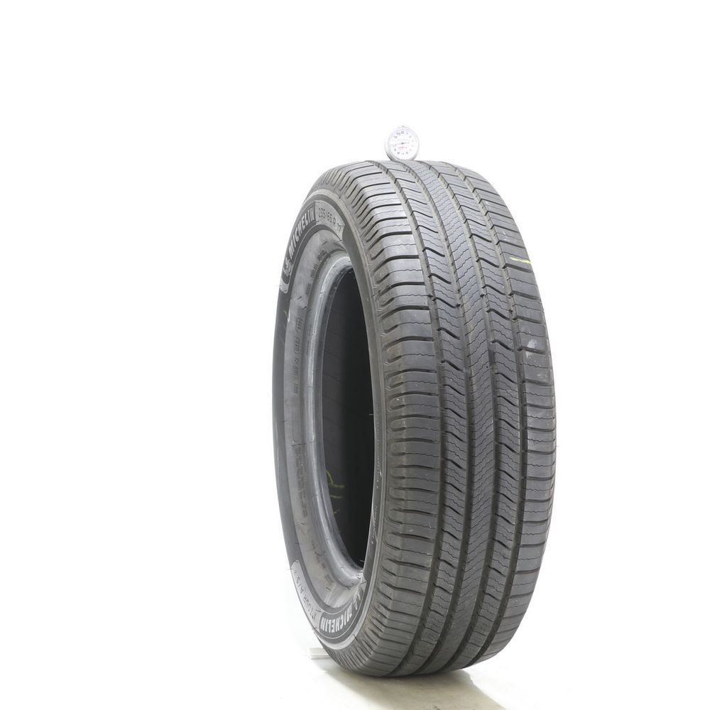 Set of (2) Used 235/65R17 Michelin X Tour A/S 2 104H - 8.5-10/32 - Image 4