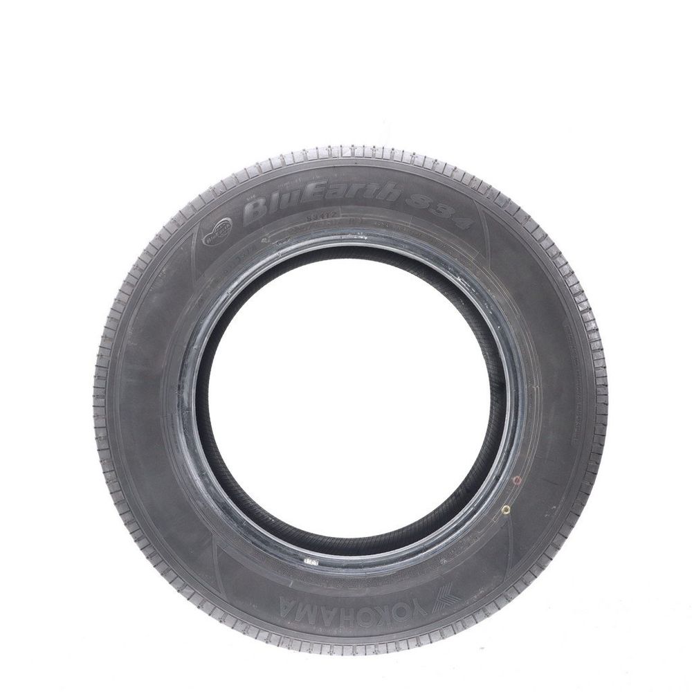 Set of (4) Used 235/65R17 Yokohama BluEarth S34TZ 103T - 7.5-8.5/32 - Image 3