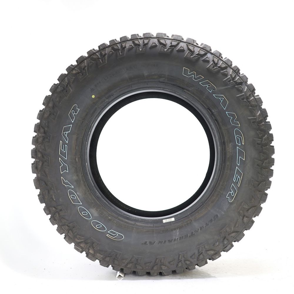 Used LT 285/70R17 Goodyear Wrangler Ultra Terrain AT 121/118Q E - 17/32 - Image 3