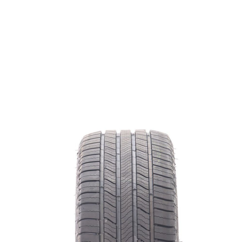 Set of (4) New 235/45R18 Michelin Defender 2 98V - Image 2