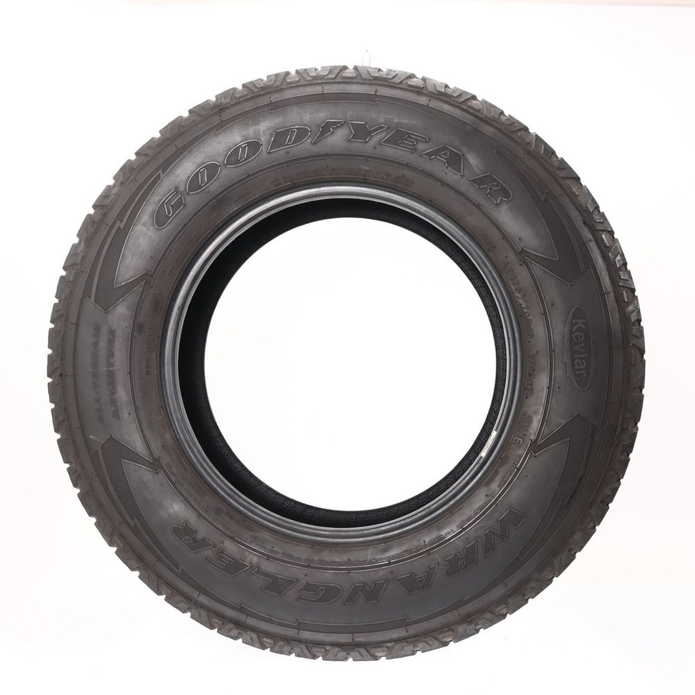 Set of (2) Used LT 275/70R18 Goodyear Wrangler All-Terrain Adventure Kevlar 125/122R E - 7.5-8.5/32 - Image 6