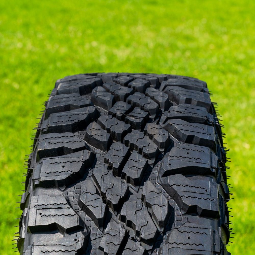 Set of (4) New LT 285/75R16 Goodyear Wrangler Duratrac 126/123P E - 18/32 - Image 2