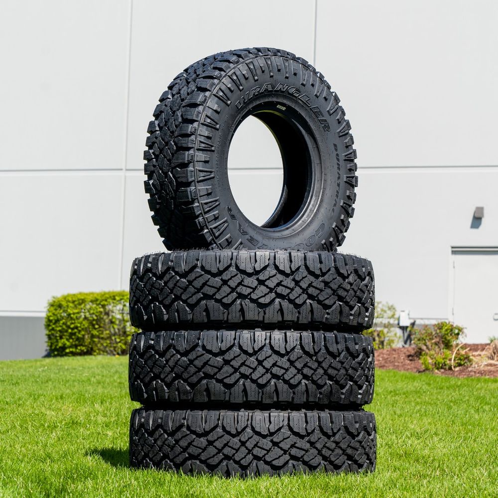 Set of (4) New LT 285/75R16 Goodyear Wrangler Duratrac 126/123P E - 18/32 - Image 5
