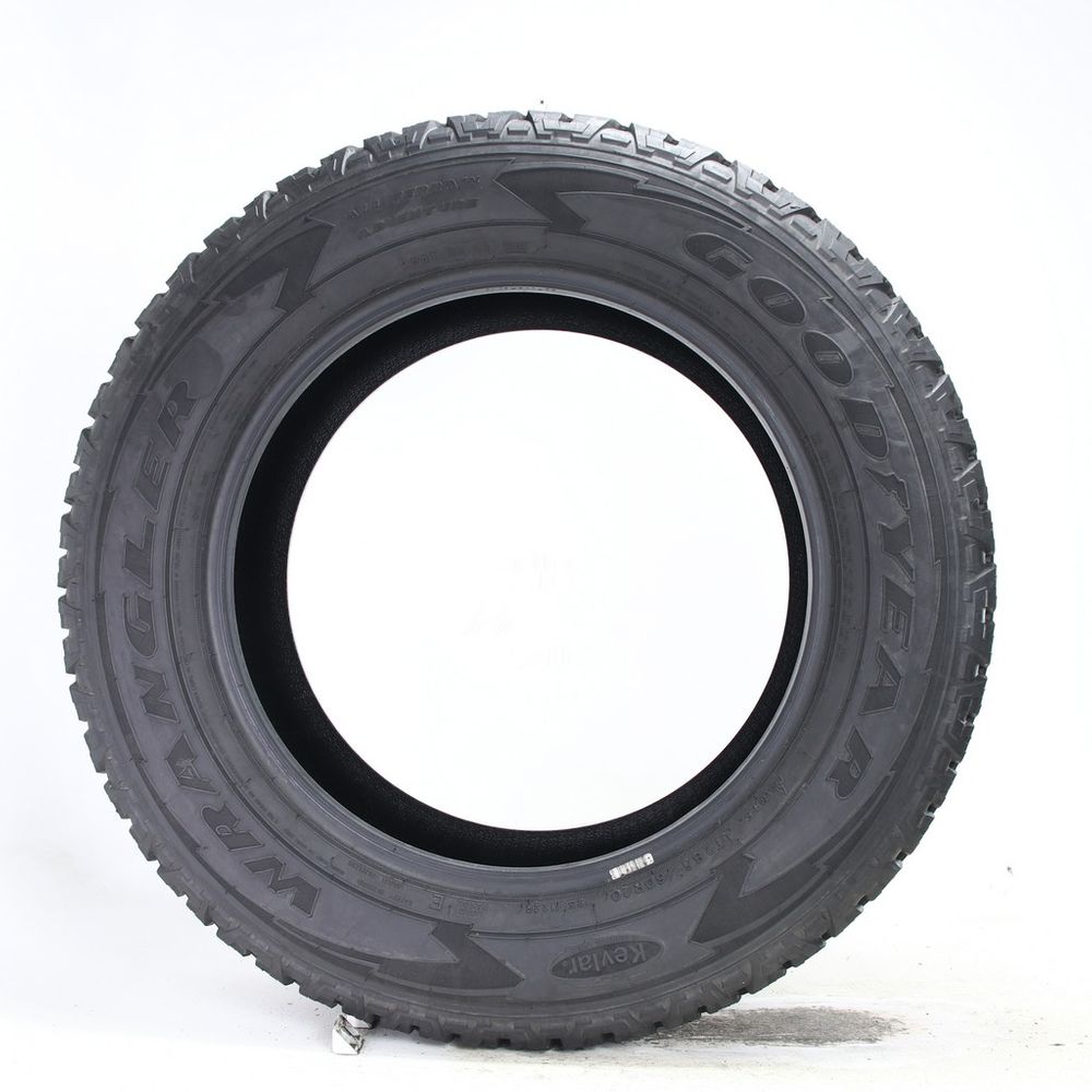Set of (2) Used LT 285/60R20 Goodyear Wrangler All-Terrain Adventure Kevlar 125/122R - 6.5-7/32 - Image 3