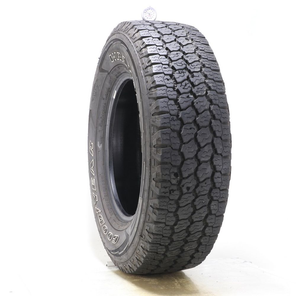 Set of (2) Used LT 275/70R18 Goodyear Wrangler All-Terrain Adventure Kevlar 125/122R E - 10-11/32 - Image 4