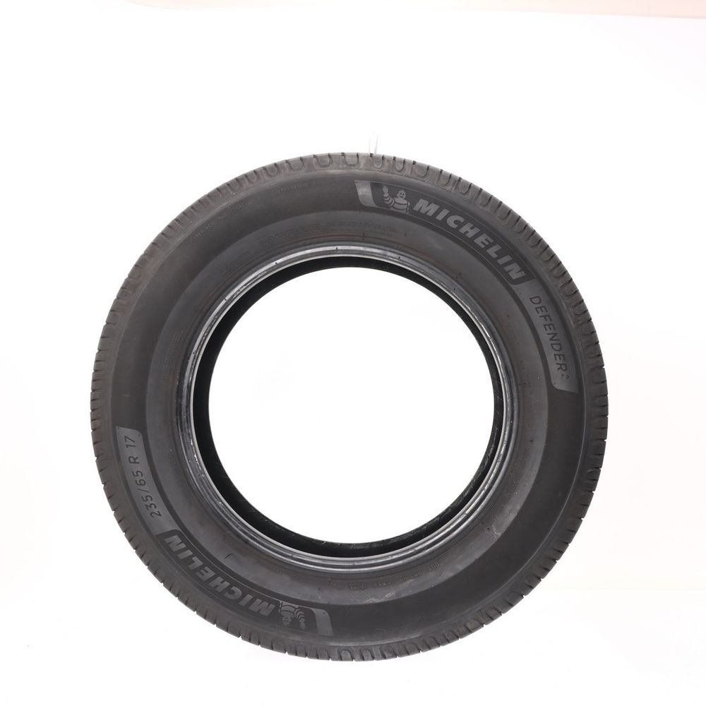 Set of (4) Used 235/65R17 Michelin Defender 2 104H - 8.5-10/32 - Image 5
