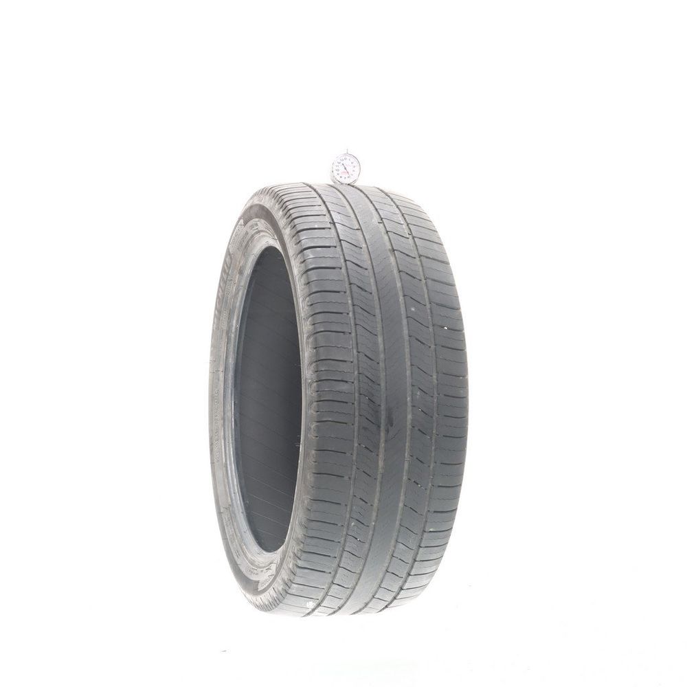 Used 235/45R19 Michelin Defender 2 99H - 5.5/32 - Image 1