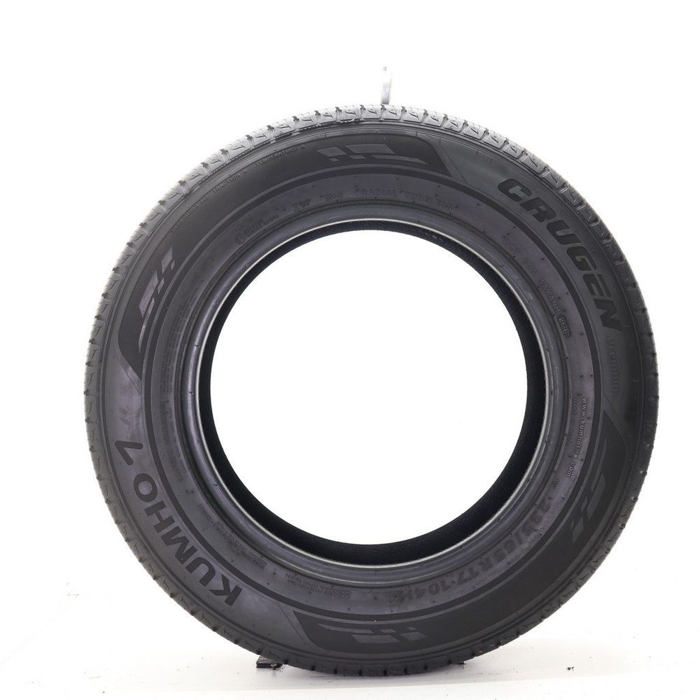 Used 235/65R17 Kumho Crugen Premium 104H - 5/32 - Image 3