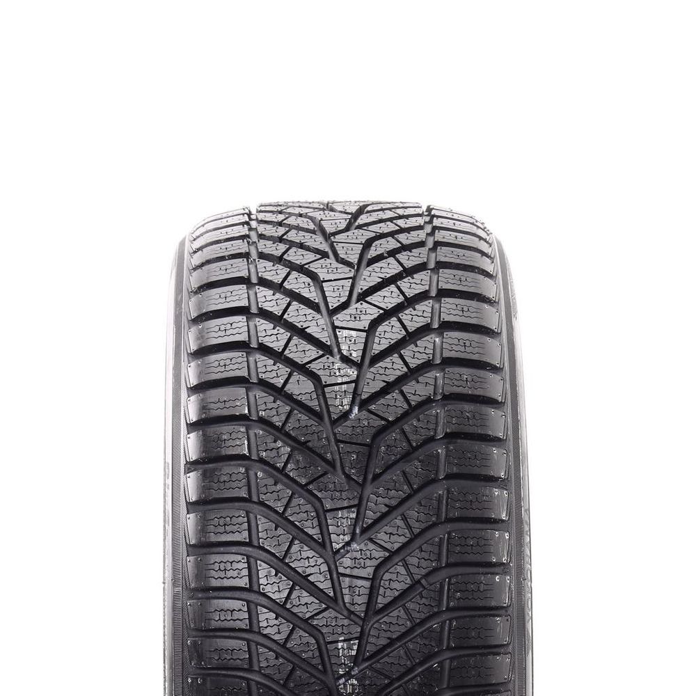 New 215/40R17 Yokohama BluEarth Winter V905 87V - Image 2