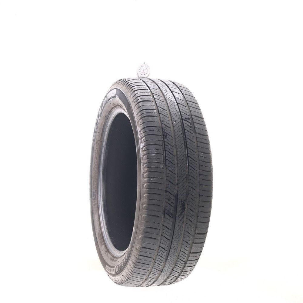 Set of (4) Used 235/55R19 Michelin Defender 2 105H - 7-8.5/32 - Image 1