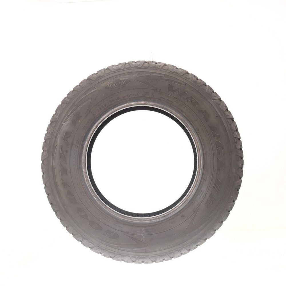 Set of (2) Used LT 225/75R16 Goodyear Wrangler All-Terrain Adventure Kevlar 115/112R E - 6.5-7/32 - Image 3