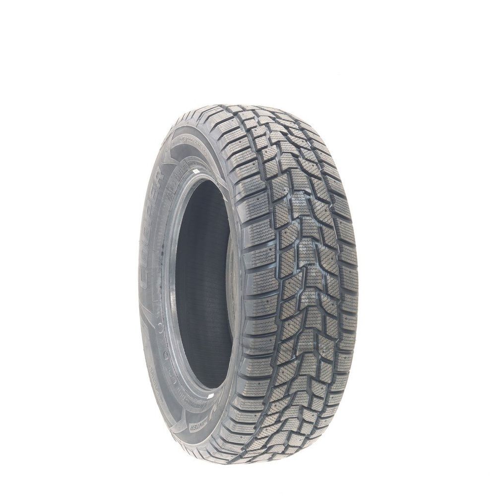New 235/65R17 Cooper Evolution Winter 104T - Image 1