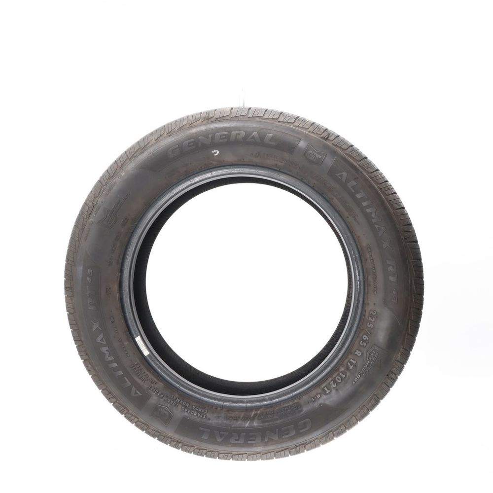 Set of (2) Used 225/65R17 General Altimax RT43 102T - 8.5/32 - Image 3