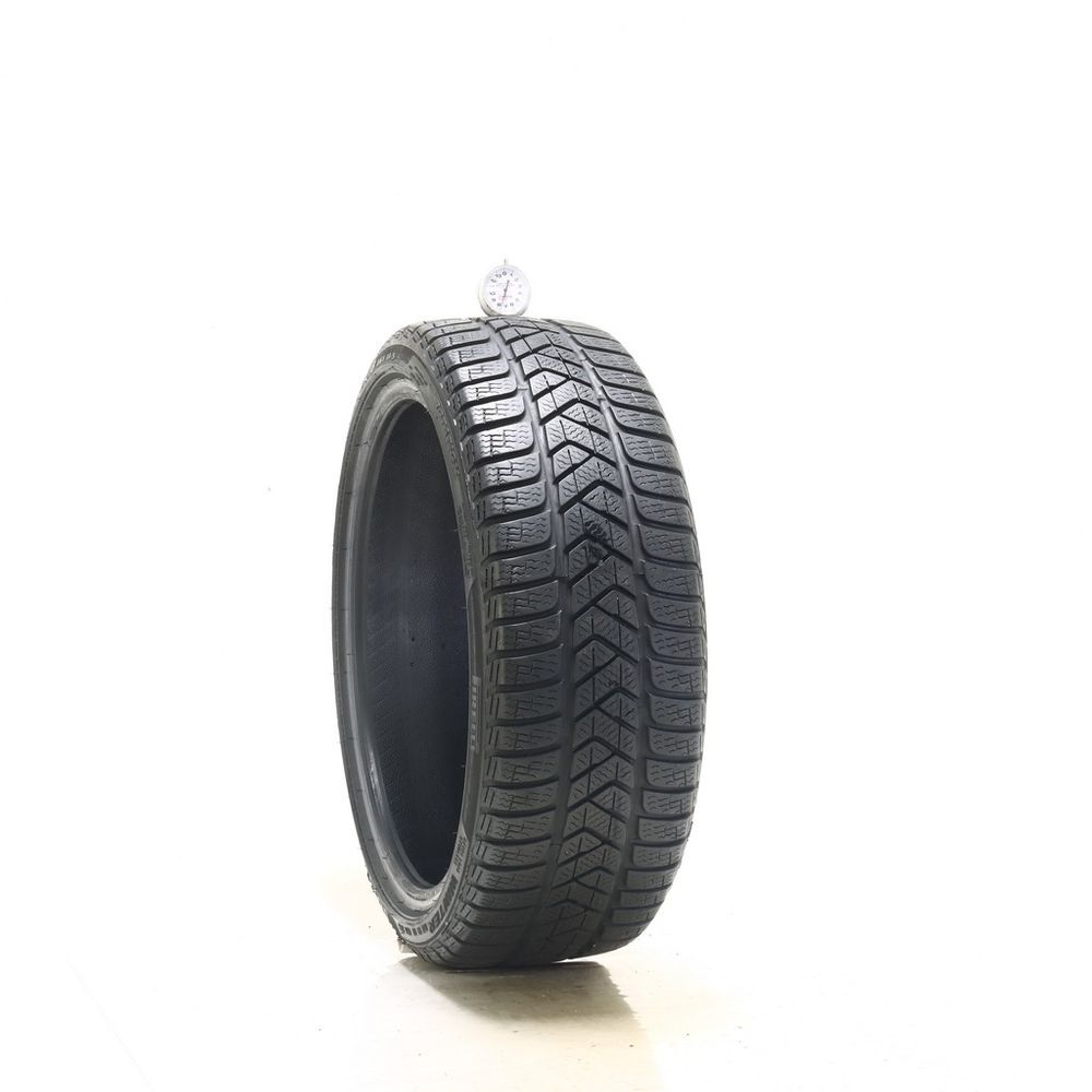 Used 205/40R18 Pirelli Winter Sottozero 3 Run Flat 86V - 7.5/32 - Image 1