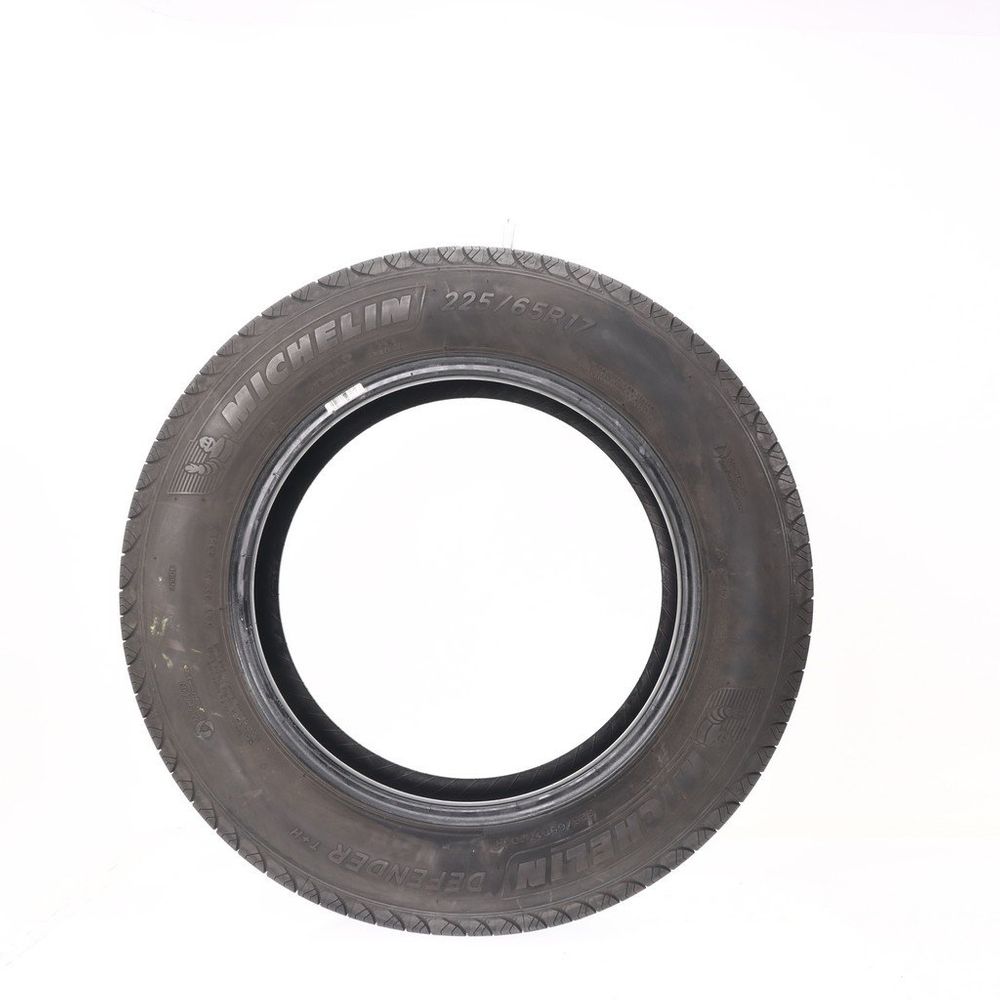 Set of (4) Used 225/65R17 Michelin Defender T+H 102H - 5-6.5/32 - Image 3