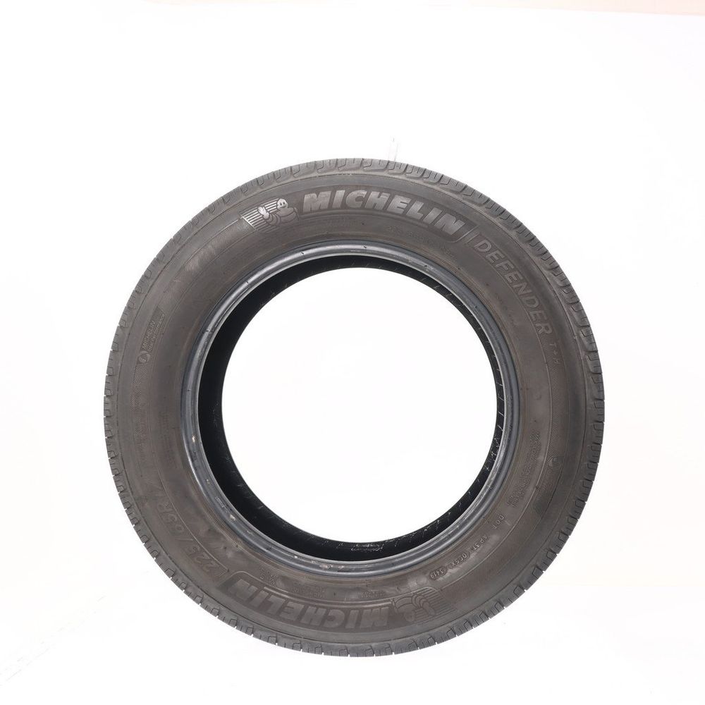 Set of (4) Used 225/65R17 Michelin Defender T+H 102H - 5-6.5/32 - Image 6
