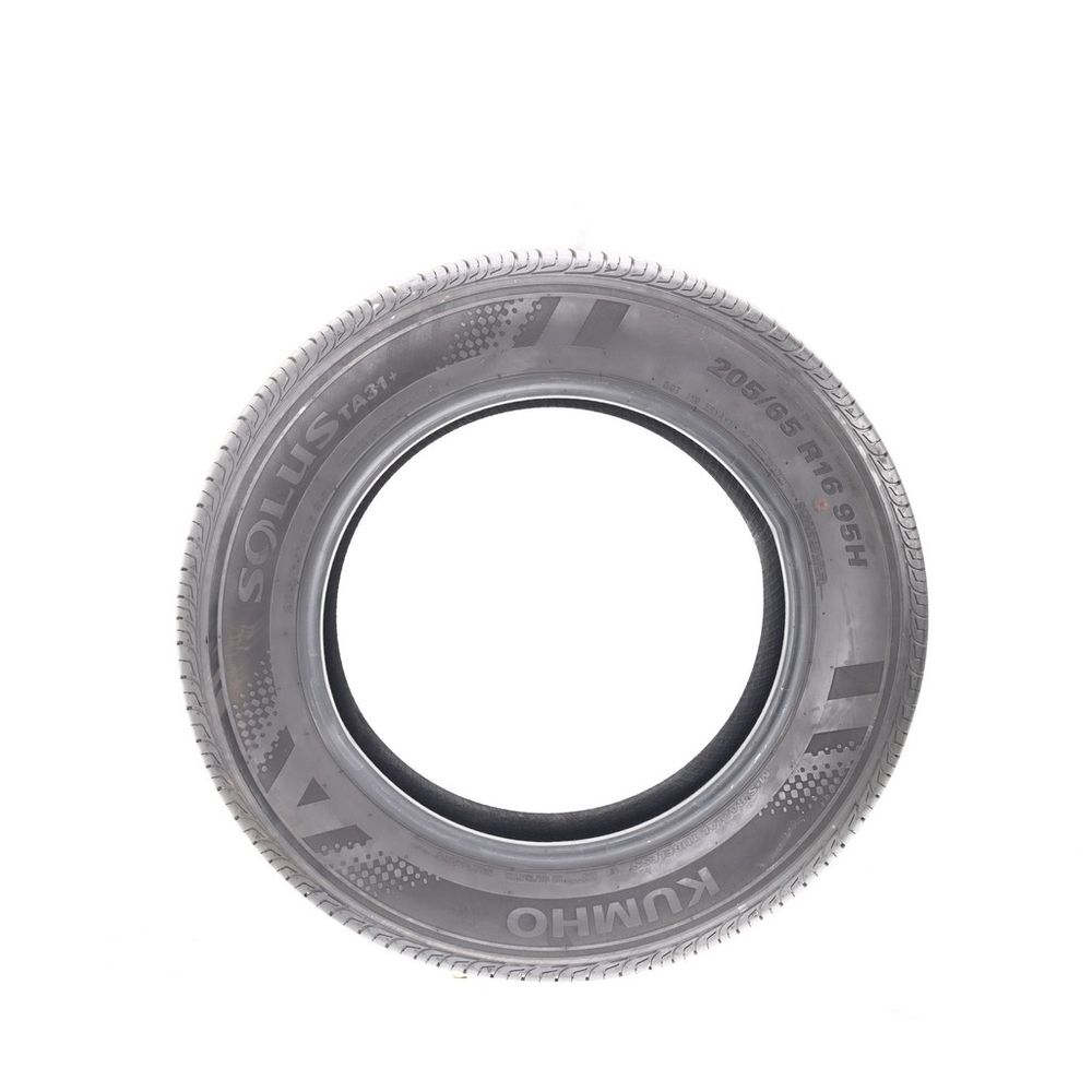 Set of (2) Used 205/65R16 Kumho Solus TA31 Plus 95H - 7-8.5/32 - Image 6