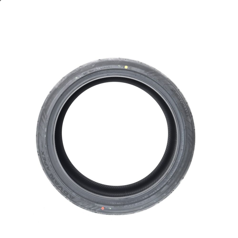 New 255/35R20 Yokohama Advan Apex V601 97Y - Image 3