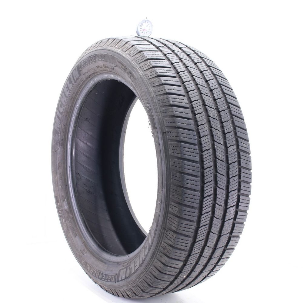 Set of (4) Used 255/50R20 Michelin Defender LTX M/S 109H - 7.5-9/32 - Image 4