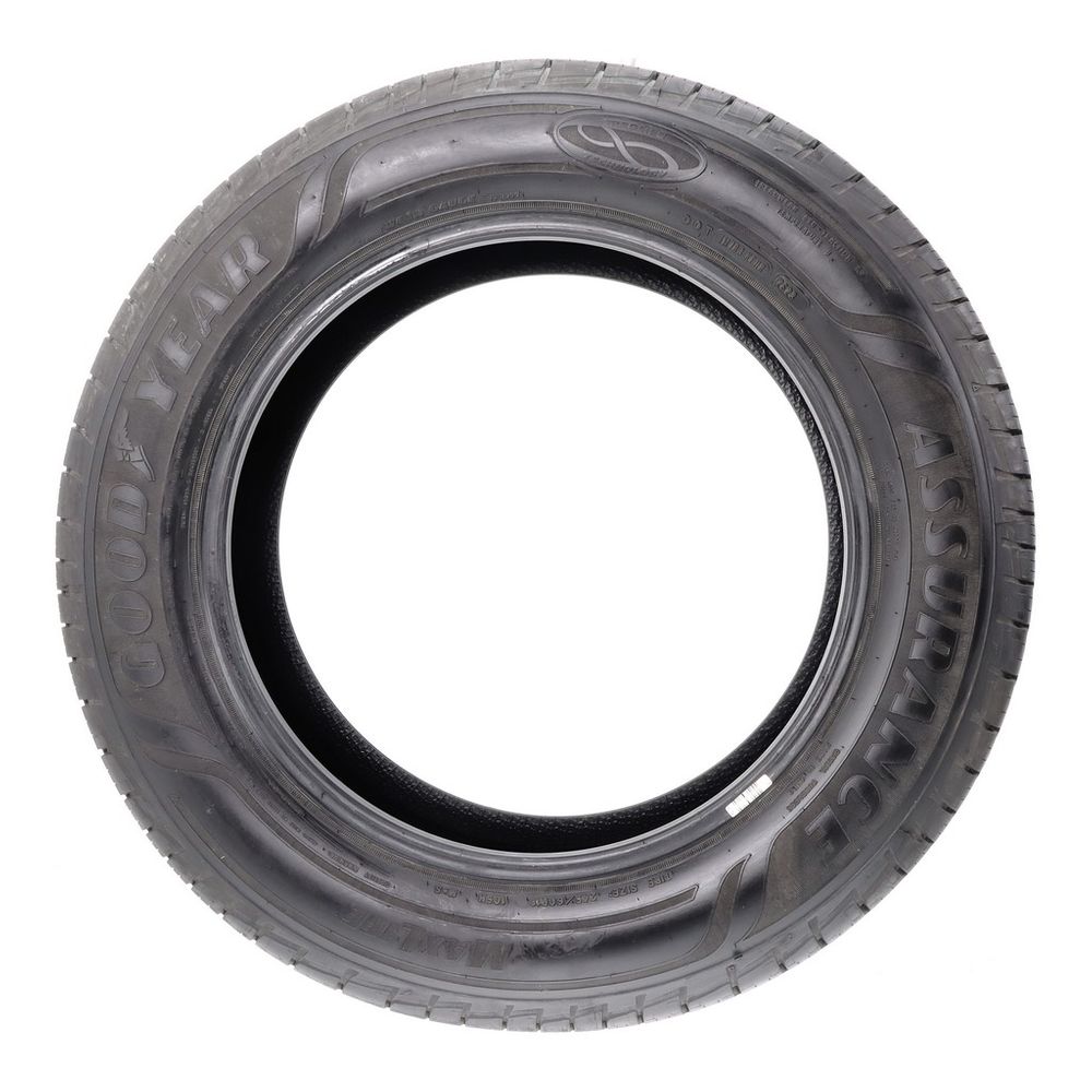 Used 245/60R18 Goodyear Assurance MaxLife 105H - 12/32 - Image 3