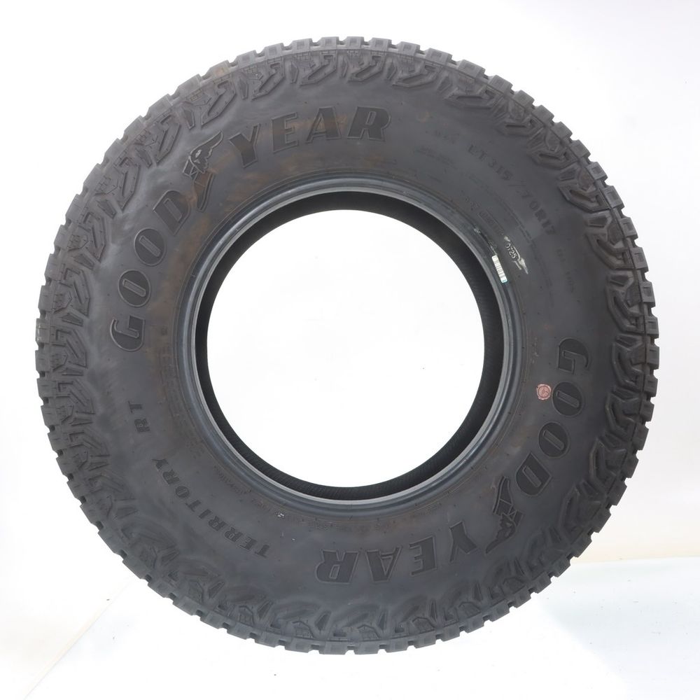 Used LT 315/70R17 Goodyear Wrangler Territory RT 113/110S C - 14/32 - Image 3