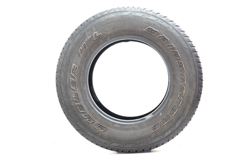 Used 265/70R17 Bridgestone Dueler H/L Alenza 113T - 7/32 - Image 3