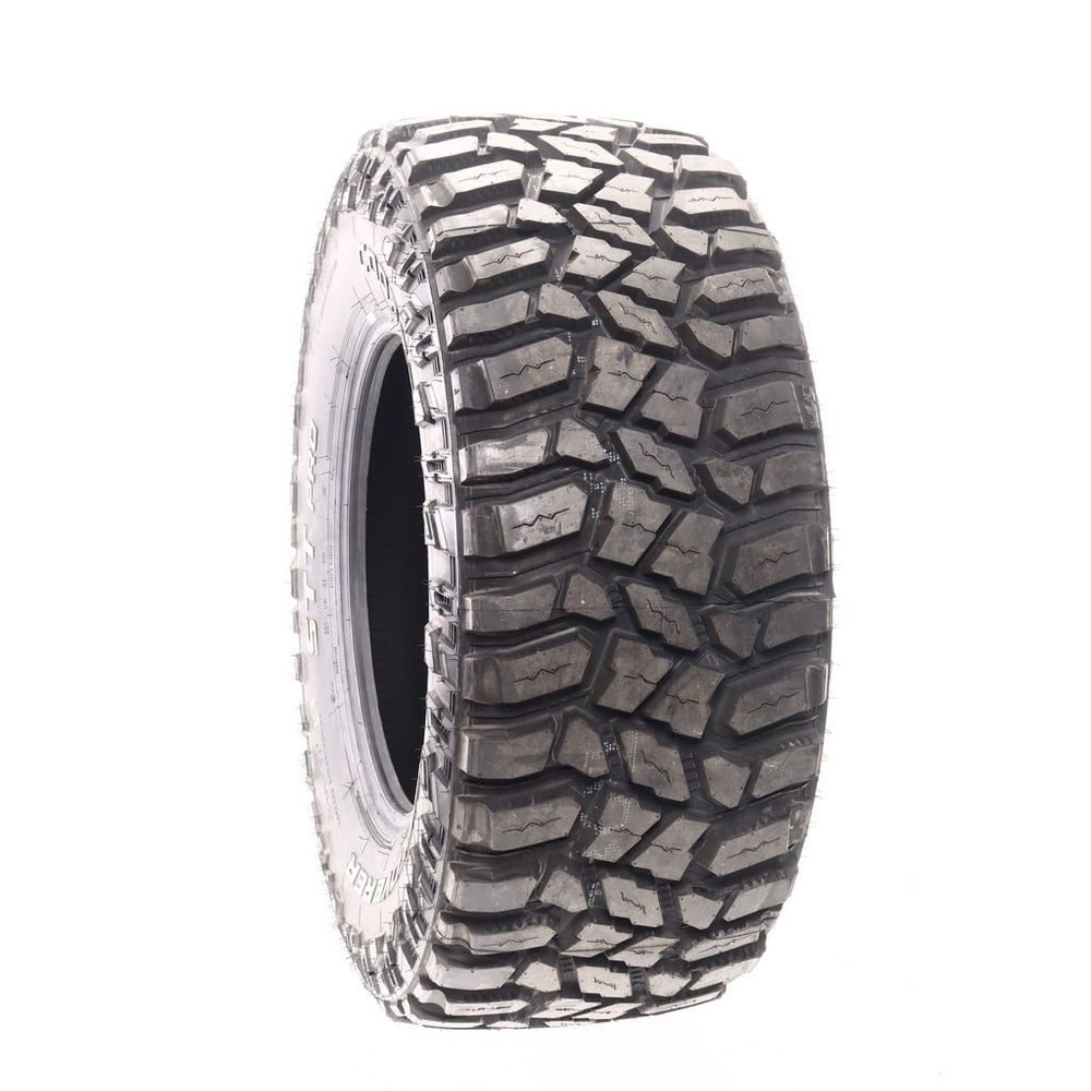 New LT 325/65R18 Cooper Discoverer STT Pro 127/124Q E - 21/32 - Image 1