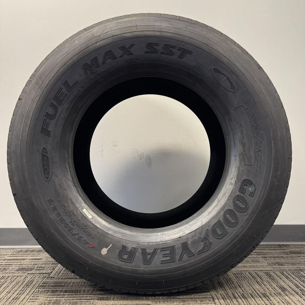 New 445/50R22.5 Goodyear Fuel Max SST Duraseal 161L - Image 3
